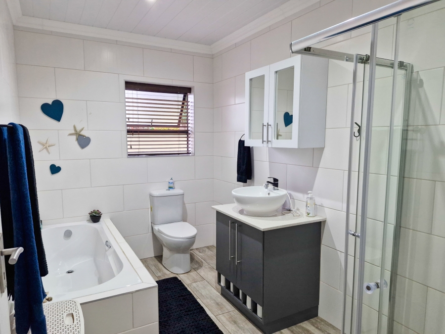 3 Bedroom Property for Sale in Tergniet Western Cape